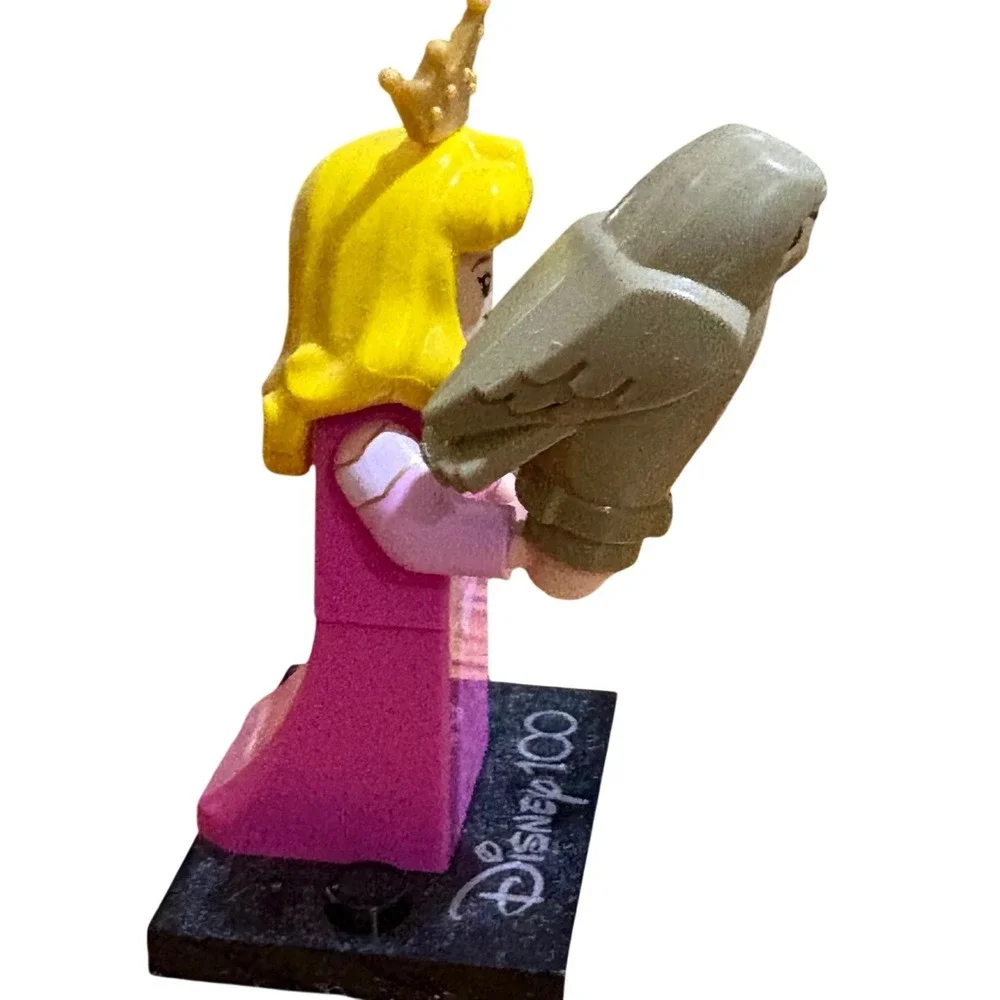 LEGO Disney 100 Aurora Minifigure 71038 Sleeping Beauty with‎ Owl and Base